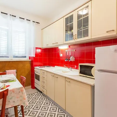 Tranquilo Garden - One Bedroom With Terrace And Garden View Apartament Dubrownik