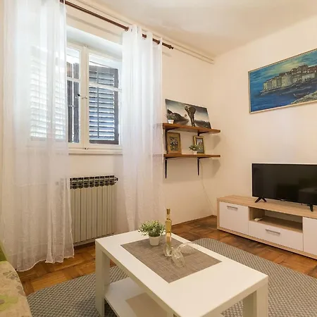 Tranquilo Garden - One Bedroom With Terrace And Garden View 아파트 두브로브니크